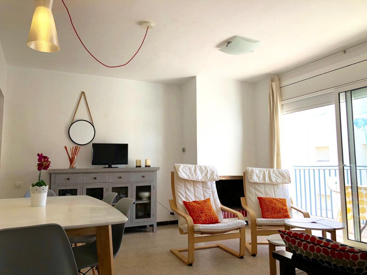Apartamentos Aquarium. 150 Metros Playa. โรเซส ภายนอก รูปภาพ